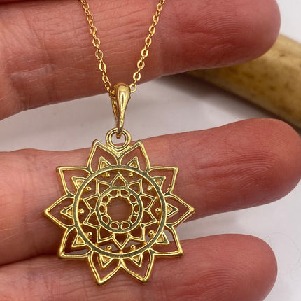 Vintage Gold Pendant Necklace | 9K GF Tiny Tree of Life Love Lucky Memory Charm Delicate Gold Chain | Everyday Stacking Wedding Prom Jewelry