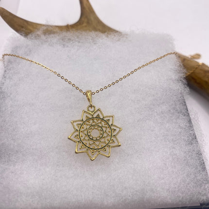 Vintage Gold Pendant Necklace | 9K GF Tiny Tree of Life Love Lucky Memory Charm Delicate Gold Chain | Everyday Stacking Wedding Prom Jewelry