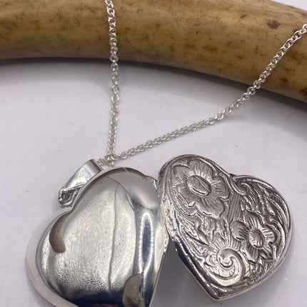 Vintage Silver Locket |Heart Pendant Photo Memory Charm Etched Design | 925 Sterling Silver Chain Necklace | Holds Small Photo