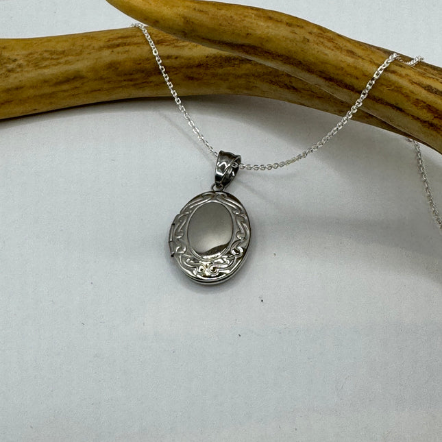 Vintage Silver Photo Locket | Tiny Etched Memory Charm Pendant | 925 Sterling Silver Delicate Chain Necklace | Perfect for Small Photos