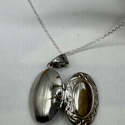 Vintage Silver Photo Locket | Tiny Etched Memory Charm Pendant | 925 Sterling Silver Delicate Chain Necklace | Perfect for Small Photos