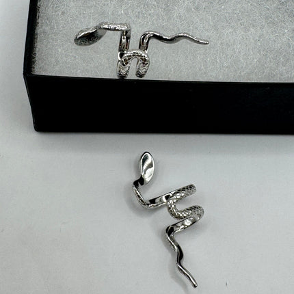 Vintage Silver Ear Cuffs | Tiny Deco Snake serpent | 925 Sterling Silver Stud Earrings | Minimalist Everyday Jewelry