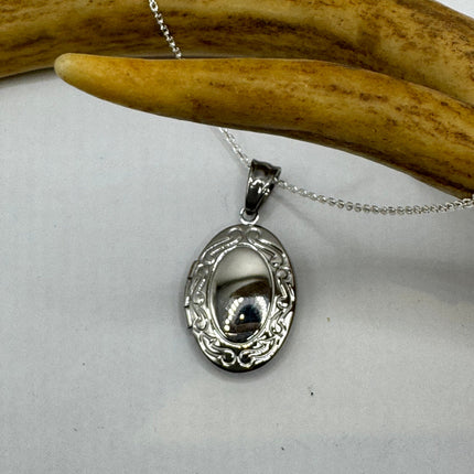 Vintage Silver Photo Locket | Tiny Etched Memory Charm Pendant | 925 Sterling Silver Delicate Chain Necklace | Perfect for Small Photos