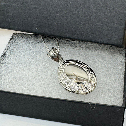 Vintage Silver Photo Locket | Tiny Etched Memory Charm Pendant | 925 Sterling Silver Delicate Chain Necklace | Perfect for Small Photos