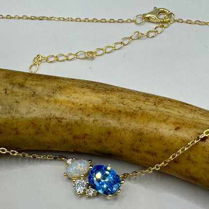 Vintage Silver Necklace | Tiny blue Fire Opal Gemstone Crystal Diamond | 925 Sterling Silver Minimalist Charm Pendant Chain Necklace