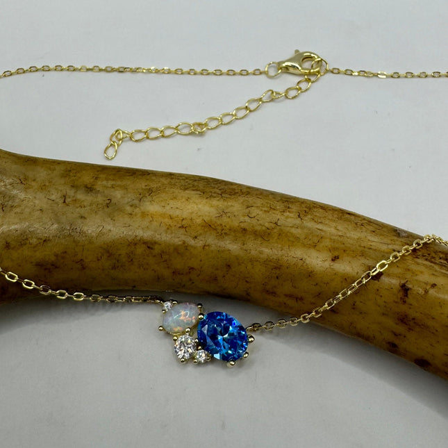 Vintage Silver Necklace | Tiny blue Fire Opal Gemstone Crystal Diamond | 925 Sterling Silver Minimalist Charm Pendant Chain Necklace