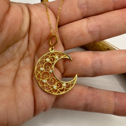 Vintage Gold Moon Crescent on a Chain Necklace |9k GF |Delicate Everyday Choker