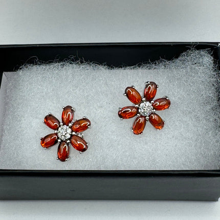 Vintage Silver Earrings | Garnet Gemstone 925 Sterling Silver Red Garnet Flower Stud Button Earrings | Everyday | Minimal | Simple
