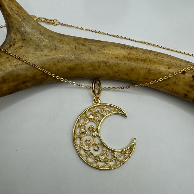Vintage Gold Moon Crescent on a Chain Necklace |9k GF |Delicate Everyday Choker