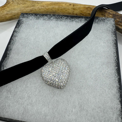 Vintage Cubic Zirconia Heart Velvet Choker - 925 Sterling Silver Necklace - Antique Design