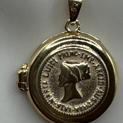 Vintage Gold Locket | Tiny Gold Coin Photo Memory Charm Pendant | 925 Sterling Silver Delicate Chain | Small Photo Mini Memory Necklace