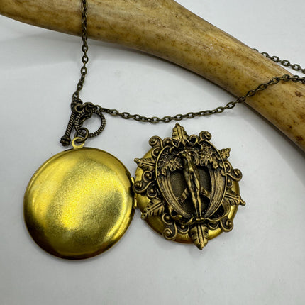 Vintage Large Chunky Gold Goddess Photo Locket Gold Memory Charm Bronze Gold Chain