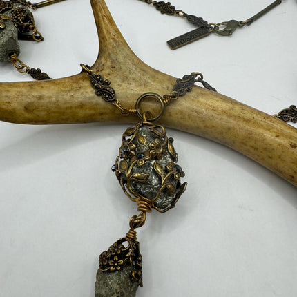 Elegant Vintage Pyrite Crystal Bronze Necklace Gold Pyrite