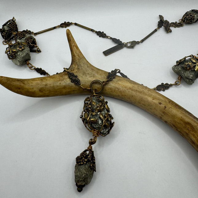 Elegant Vintage Pyrite Crystal Bronze Necklace Gold Pyrite