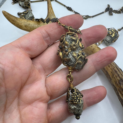 Elegant Vintage Pyrite Crystal Bronze Necklace Gold Pyrite