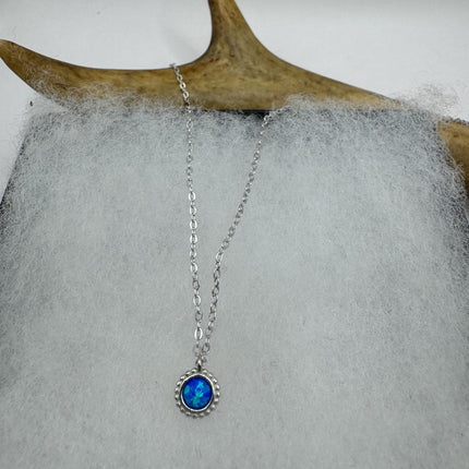 Vintage Silver Charm Necklace | Tiny White Fire Opal Star Pendant | 925 Sterling Silver Delicate Chain Necklace | Minimalist Jewelry