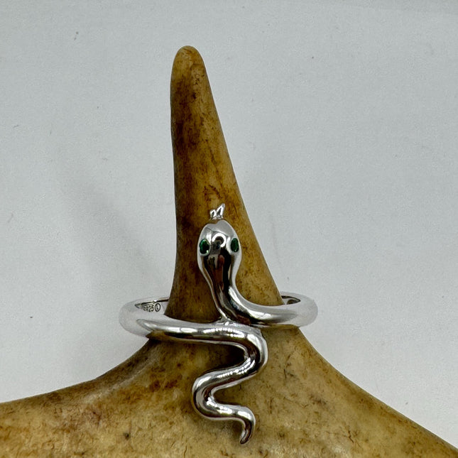 Vintage Tiny Silver Snake Ring | Serpent Wedding Cocktail Ring | 925 Sterling Silver - Unique Treasure - Free US Shipping
