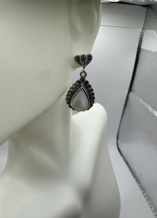 Vintage White mother of Pearl Silver Marcasite Earrings Deco | 925 Sterling Silver Earrings | Minimalist Everyday