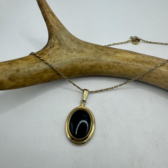 Vintage Tiny Gold Charm Necklace Black Onyx Gemstone Dainty Gold Filled Chain Necklace | Minimalist Style Crystal