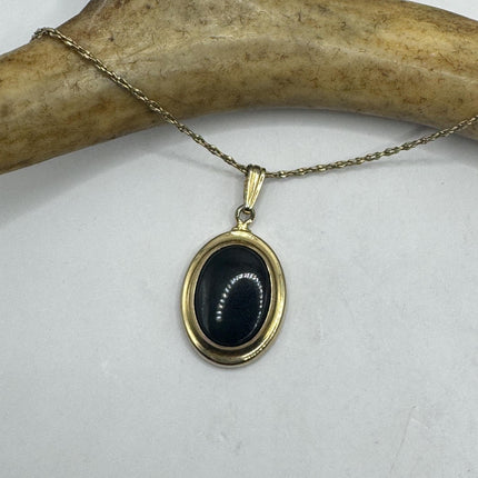 Vintage Tiny Gold Charm Necklace Black Onyx Gemstone Dainty Gold Filled Chain Necklace | Minimalist Style Crystal
