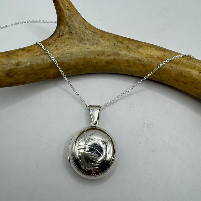Vintage Silver Photo Locket | Tiny Etched Memory Charm Pendant | 925 Sterling Silver Delicate Chain Necklace | Perfect for Small Photos