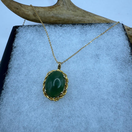 vintage lucky green Jadegold filled simple every day minimal necklace