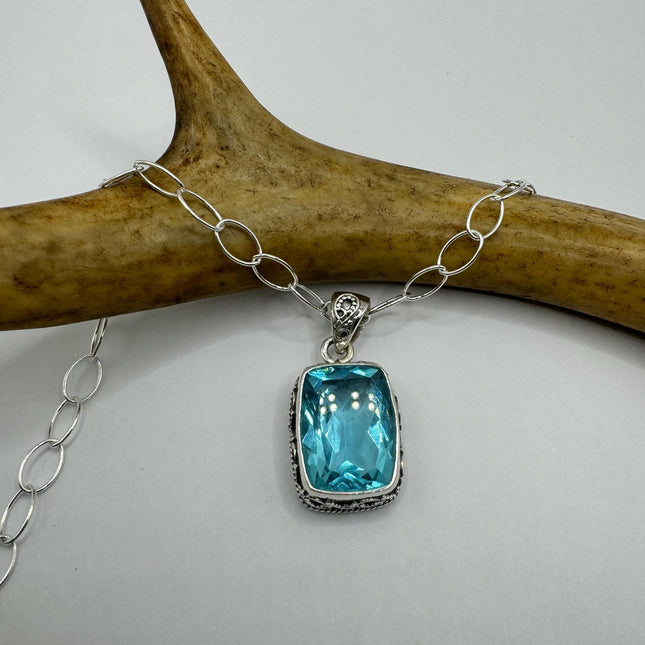 Vintage Blue topaz Necklace 925 Sterling Silver Chain Necklace | Minimalist Style Crystal