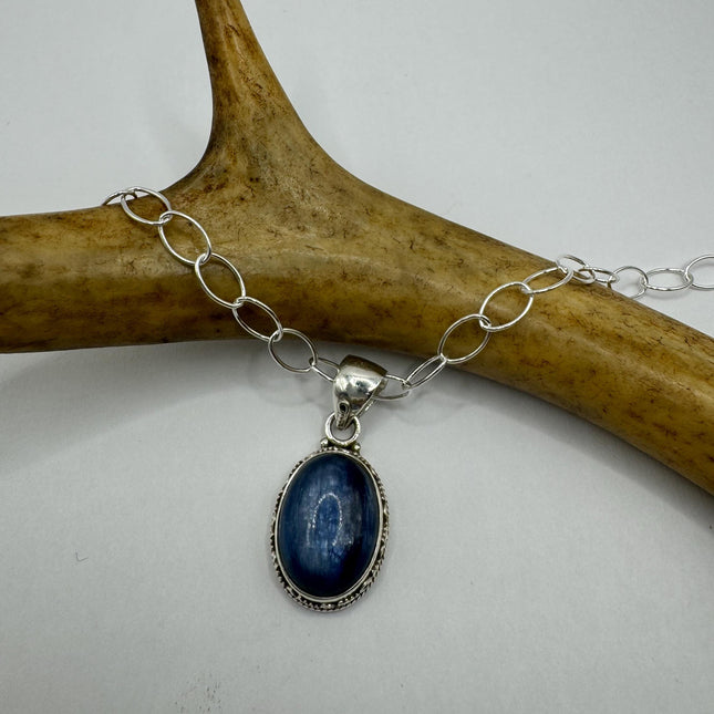 Vintage Blue Sapphire Necklace 925 Sterling Silver Chain Necklace | Minimalist Style Crystal
