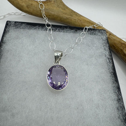 Vintage Necklace | Purple Amethyst Gemstone Dainty 925 Sterling Silver Chain Necklace | Minimalist Style Crystal
