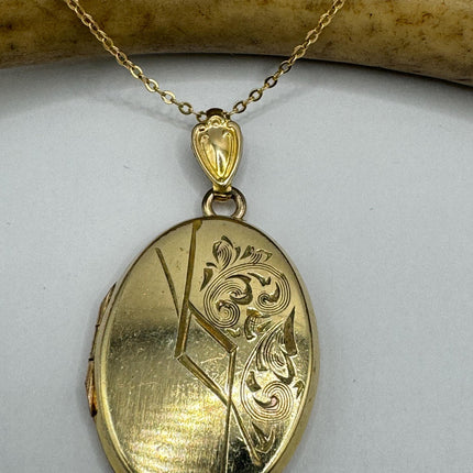 Vintage Gold Locket | Tiny 9k GF Pendant Photo Charm | Gold filled chain Necklace