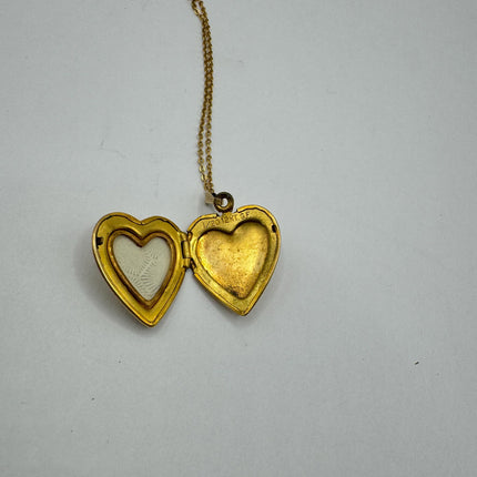 Vintage Tiny Gold Heart Photo Locket Necklace 9K Gold Filled Memory Charm Engraved with Teardrops/Raindrops on Delicate Gold Chain