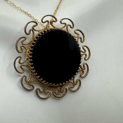 vintage lucky Black onyx Brooch Pin necklace gold filled simple every day minimal