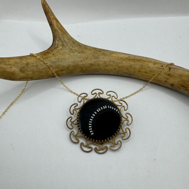 vintage lucky Black onyx Brooch Pin necklace gold filled simple every day minimal