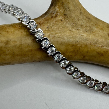Vintage Tennis Bracelet | Bezel Set Cubic Zirconia Crystal Diamond Gemstone | 925 Sterling Silver Stackable Tennis Bracelet