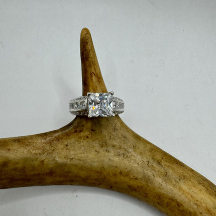 Vintage Cubic Zirconia Clear Crystal Diamond Cocktail | 925 Sterling Silver Antique Pave Set Wedding Promise Band Engagement Ring