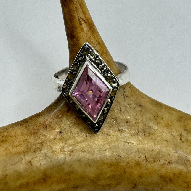 Vintage Marcasite pink ice cubic Simple every day Cocktail Ring 925 Sterling Silver minimal Ring