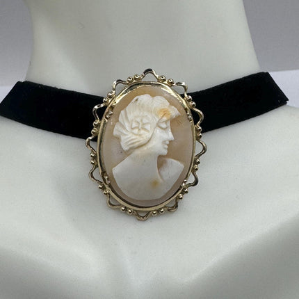 vintage gold cameo pin brooch Black velvet choker Minimal Everyday Stacking Wedding Prom Jewelry wedding bride