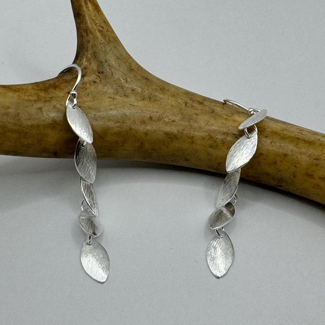 Vintage Leaf Deco 925 Sterling Silver Dangle Earrings Minimalist Simple Everyday Jewelry elegant bride accessories for wedding