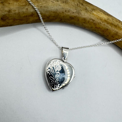 Vintage Silver Locket | Tiny Silver Heart Photo Memory Charm Pendant | 925 Sterling Silver Delicate Chain | Small Photo Mini Memory Necklace