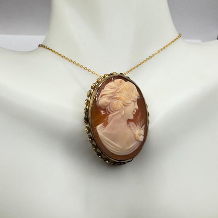 Vintage Cameo Gold Pendant Necklace