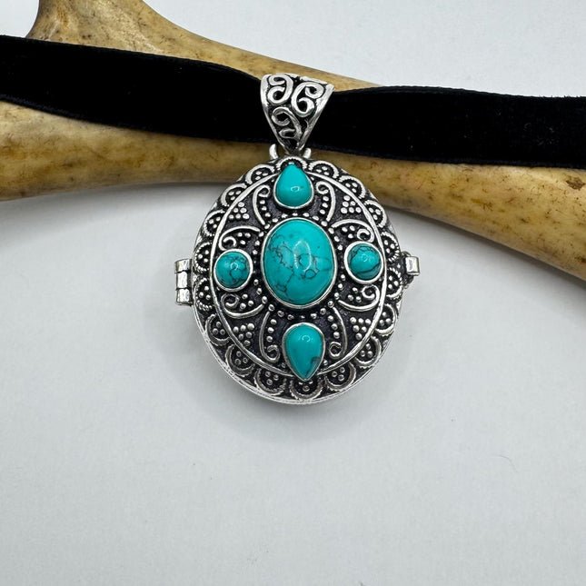 Vintage Pendant Ribbon Choker Poison Pillbox Blue Turquoise Howlite Crystal