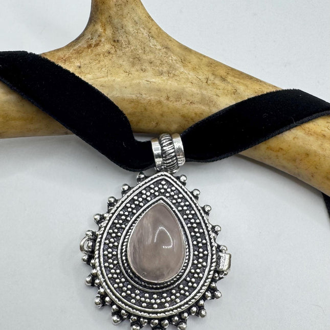 Vintage Poison Pillbox Velvet Choker Photo Locket Silver pink rose quartz White Bronze Antique Design Necklace