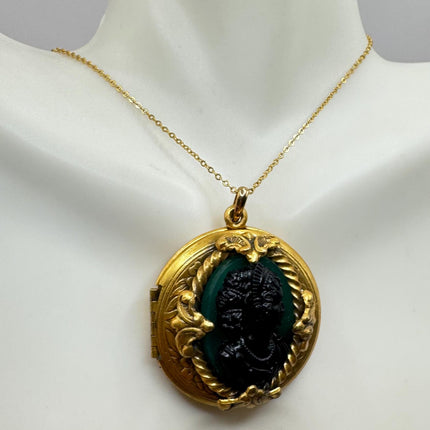 Vintage Green Antique Glass Cameo Locket – 12k Gold Filled Pendant Necklace with Chain, Love Jewelry