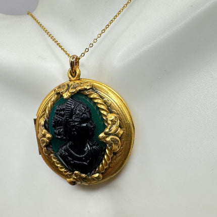 Vintage Green Antique Glass Cameo Locket – 12k Gold Filled Pendant Necklace with Chain, Love Jewelry