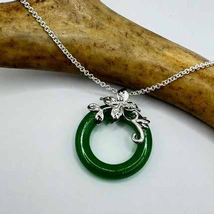 Vintage Green Jade Deco Choker Pendant Necklace - 925 Sterling Silver chain