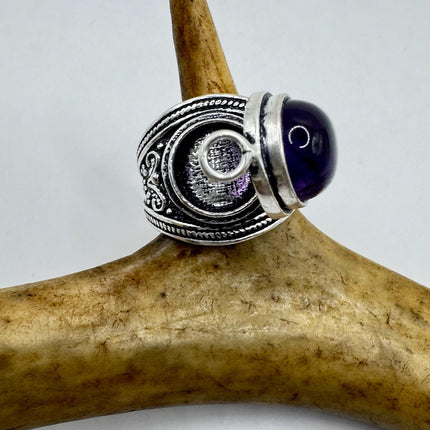 Vintage Purple Amethyst Silver Poison Ring