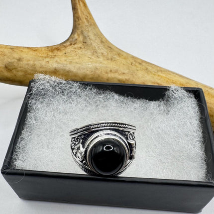 Vintage black Onyx Silver Poison Ring