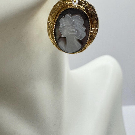 Vintage Cameo Abalone Gold Leverback Earrings 12k GF Tiny Love Delicate Gold Earrings Simple every day minimal