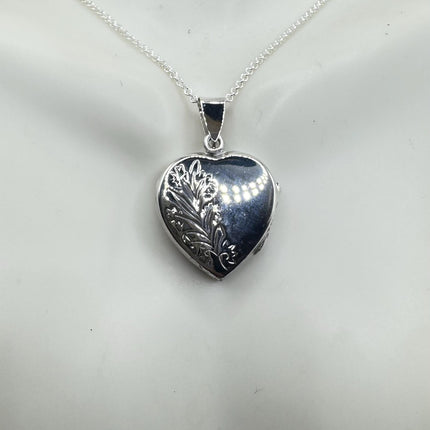 Vintage Silver Locket | Tiny Silver Heart Photo Memory Charm Pendant | 925 Sterling Silver Delicate Chain | Small Photo Mini Memory Necklace