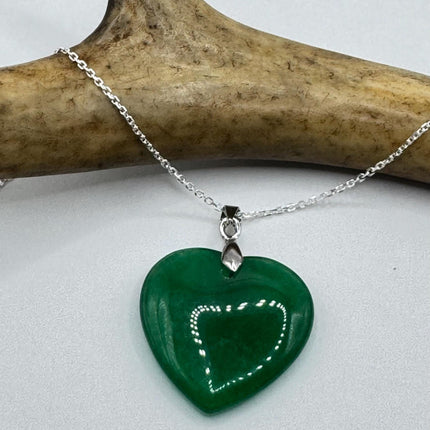 Vintage Green Jade Heart Shaped Choker 925 Sterling Silver Necklace